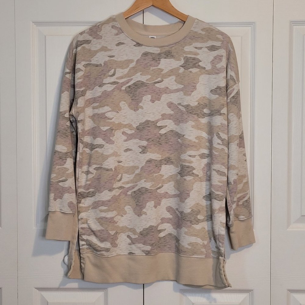 🍂 Old Navy Camo Sweatshirt
